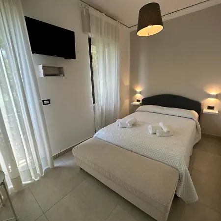 Mira Guest house