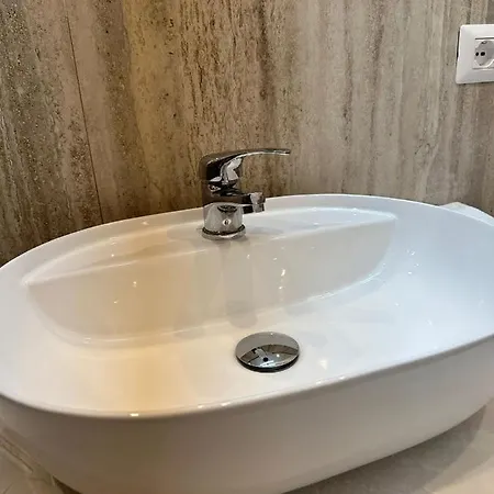 Mira *